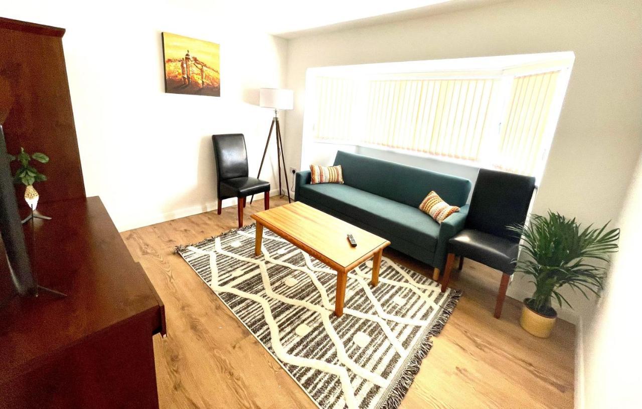 In Oxfordshire Apartment